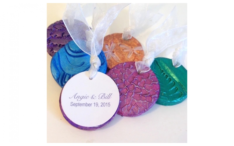 D.I.Y. Wedding Favor Medallions By Lisa Fulmer for ACTÍVA Products